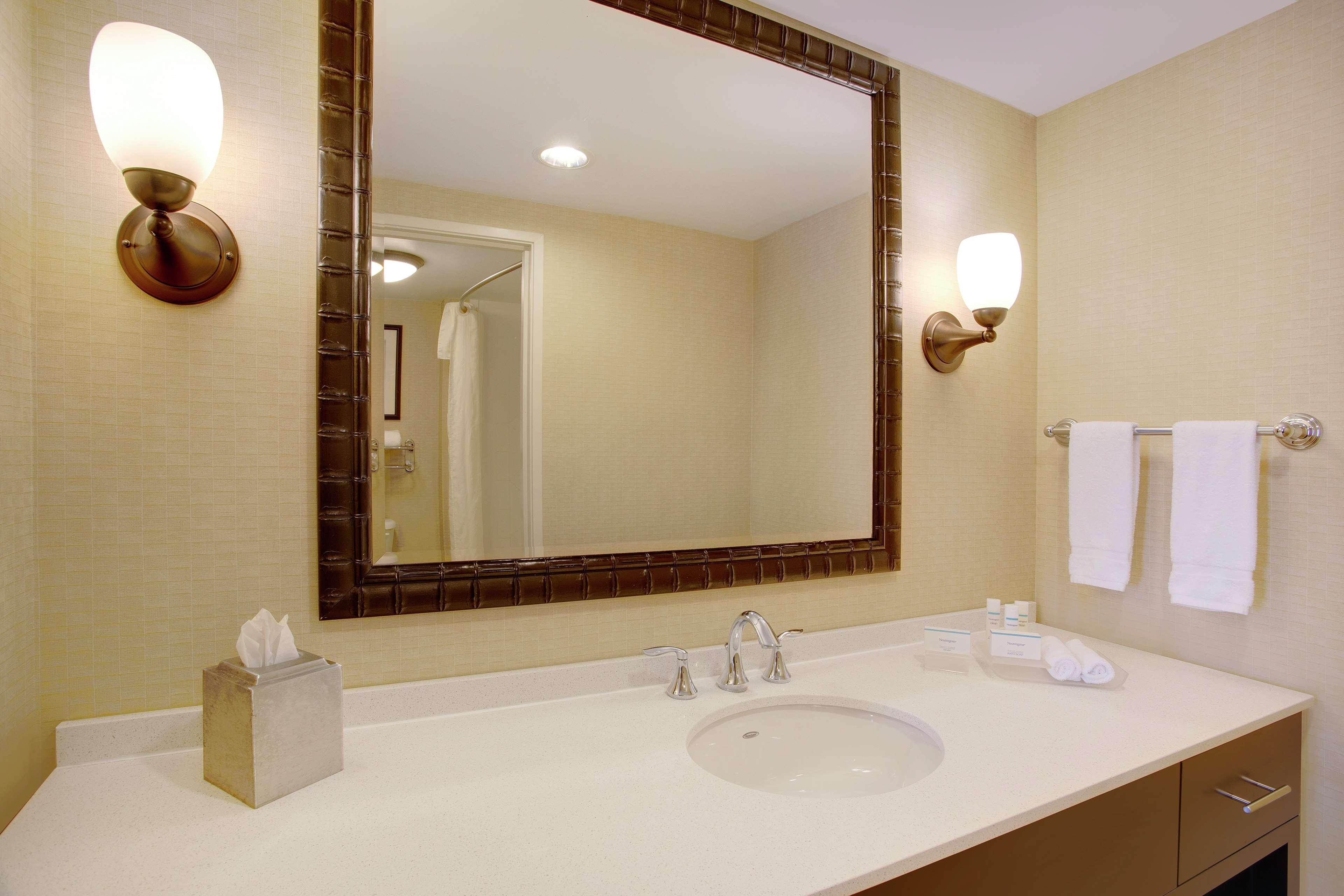 Heartland Homewood Suites By Hilton Tampa-Brandon מראה חיצוני תמונה