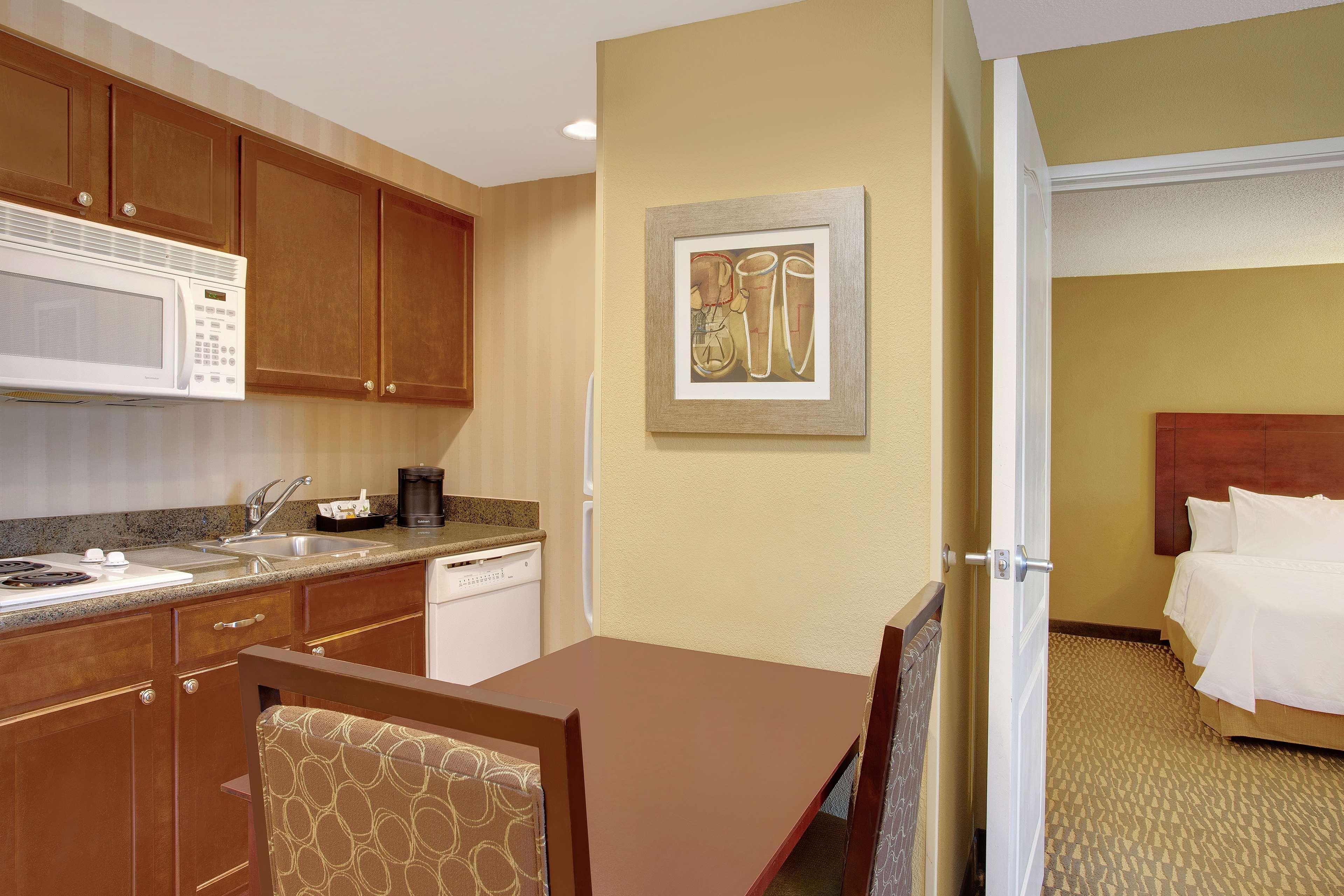 Heartland Homewood Suites By Hilton Tampa-Brandon מראה חיצוני תמונה