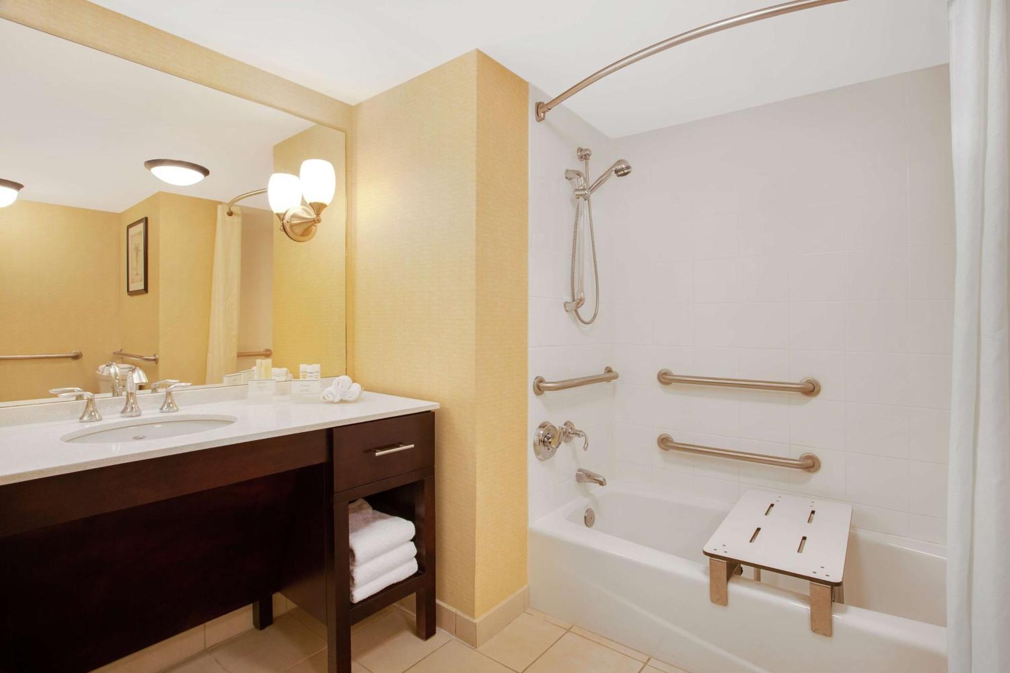 Heartland Homewood Suites By Hilton Tampa-Brandon מראה חיצוני תמונה